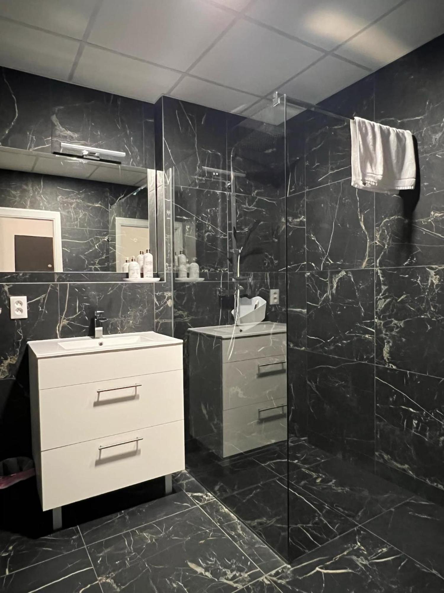 Harmonia Riva Apartman B11 Дунавска Стреда Екстериор снимка